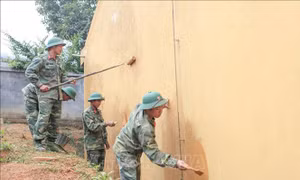 Tình quân dân trên bản vùng cao Huổi Chan 2
