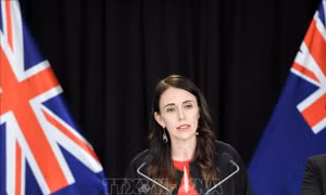 Thủ tướng New Zealand và các bộ trưởng tự cắt giảm lương do dịch COVID-19
