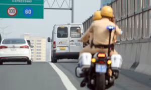 Giành sự sống cho cháu bé bị co giật trên cao tốc