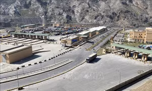 Pakistan và Afghanistan nhất trí ngừng bắn ngay lập tức
