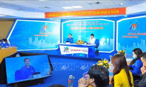 Bí thư thứ Nhất Trung ương Đoàn đối thoại với đoàn viên, thanh niên