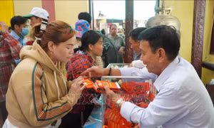 Lễ hội Vía bà Chúa xứ thu hút hàng nghìn người dân và du khách