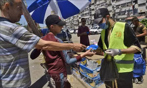 Algeria nối lại các hoạt động kinh tế, thương mại và dịch vụ quan trọng
