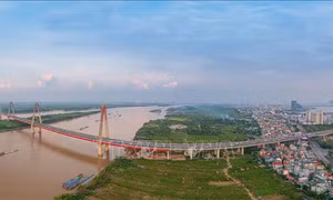 Hà Nội: Điều chỉnh tổ chức giao thông trên cầu Nhật Tân và đường dẫn lên cầu