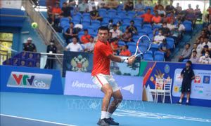 SEA Games 31: Lý Hoàng Nam chiến thắng thuyết phục đối thủ Campuchia môn Quần vợt