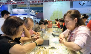 Sáng đầu tuần, giá vàng trong nước giảm nhẹ