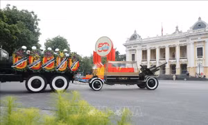 Các tầng lớp nhân dân xúc động tiễn đưa nguyên Chủ tịch nước Trần Đức Lương