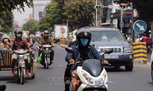  Thủ đô Phnom Penh của Campuchia đóng cửa nhà hàng không có biện pháp phòng chống dịch bệnh
