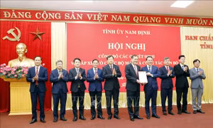 Tinh gọn bộ máy: Triển khai nhiệm vụ theo mô hình tổ chức mới, đảm bảo chế độ cho cán bộ nghỉ trước tuổi ​