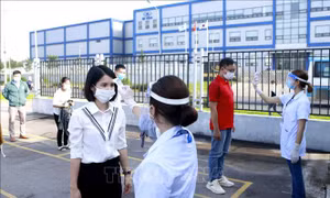 Thủ tướng chỉ đạo khẩn về phòng chống dịch COVID-19 tại các khu công nghiệp