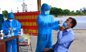 Dồn sức khống chế ổ dịch 22 ca mắc chưa rõ nguồn lây tại Ý Yên