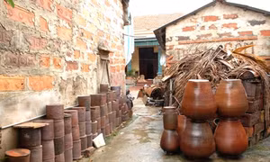 Tăng giá trị cho gốm Hương Canh