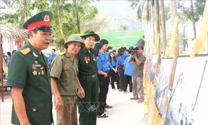 Triển lãm hình ảnh, tư liệu lịch sử 'Kiêu hãnh Trường Sơn'