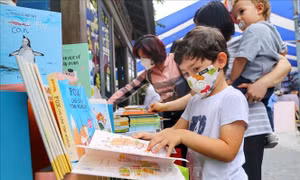 Khơi dậy mạnh mẽ phong trào đọc sách trong mọi tầng lớp nhân dân