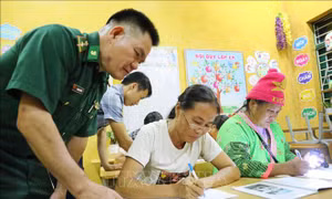 Lớp học đặc biệt ở huyện biên giới Điện Biên