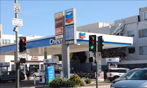 Khủng hoảng lọc dầu ở California đe dọa an ninh quốc gia Mỹ