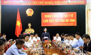 Bộ trưởng Bộ Y tế: Hà Tĩnh cần quan tâm triển khai Luật Khám, chữa bệnh, Luật Đấu thầu, Luật Đấu giá