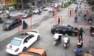 Tạm giữ các đối tượng dẹp đường cho đoàn xe đám cưới ở Thanh Hoá