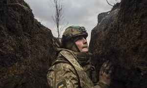 Ukraine cải tạo công sự tiền tuyến để ngăn chặn bước tiến của Nga