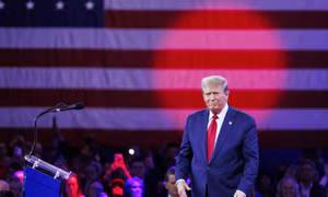Chính quyền Trump 2.0 và trật tự kinh tế thế giới bị phân mảnh