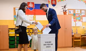 Cuộc bầu cử Slovakia tác động đến sự thống nhất của phương Tây về Ukraine?