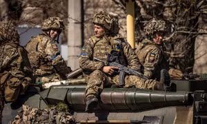 Phương Tây rơi vào thế khó về viện trợ vũ khí cho Ukraine