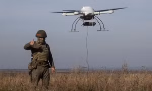 Thiếu đạn pháo, Ukraine dựa vào UAV mang chất nổ để cầm cự với Nga