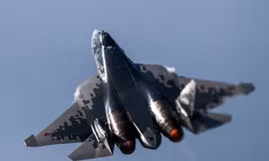 Tên lửa mới trên Su-57: Nga tung vũ khí bí ẩn thách thức phương Tây