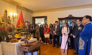 Người Việt tại Canada đoàn kết hướng về quê hương