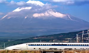 Cuộc 'cách mạng du lịch' của Nhật Bản với tàu cao tốc Shinkansen