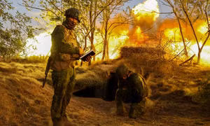 Druzhkovka trở thành mặt trận then chốt, Ukraine chịu sức ép tại Donbass