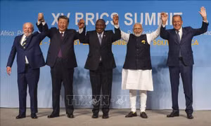 UAE lên tiếng về mối quan hệ với phương Tây sau lời mời gia nhập BRICS