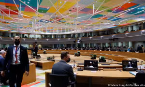 EU chia rẽ về lệnh trừng phạt dầu mỏ đối với Nga