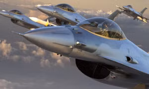 Thủ tướng Hà Lan bị chỉ trích vì quyết định giao F-16 cho Ukraine