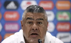 CONMEBOL ra án phạt đối với Chủ tịch Liên đoàn bóng đá Argentina 