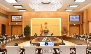 Phó Chủ tịch Quốc hội Đỗ Bá Tỵ gặp mặt thương binh, bệnh binh, gia đình liệt sỹ tiêu biểu