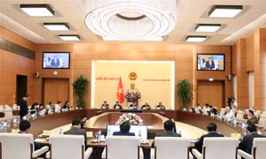 Nghị quyết điều chỉnh Chương trình xây dựng luật, pháp lệnh năm 2019