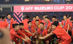 Video tuyệt đẹp về trận đánh bại Malaysia, ĐT Việt Nam lần thứ 2 lên ngôi vô địch AFF Cup 2018 