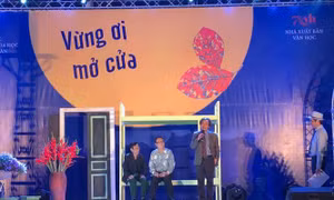 'Vừng ơi mở cửa' – bản hòa ca đa sắc của các thế hệ sinh viên Văn khoa