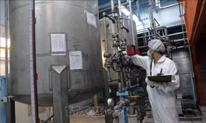 Iran không ngừng từng phần hoạt động hạt nhân đến khi Mỹ dỡ bỏ trừng phạt