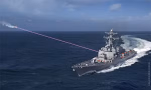 Hải quân Mỹ lần đầu triển khai hệ thống laser chống drone trên chiến hạm