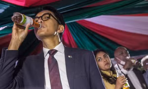 Không tin vaccine, Madagascar ca ngợi dùng thảo dược để ngăn COVID-19