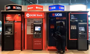 Lo lừa đảo gia tăng, ngân hàng Singapore cho phép khách hàng tự khoá một phần tài khoản