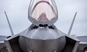 Phát sinh vấn đề mới, chi phí sản xuất tiêm kích tàng hình F-35 của Mỹ 'đội' lên 44 tỷ USD
