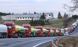 Ukraine ước tính tổn thất do biên giới với Ba Lan bị phong tỏa