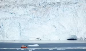 Hiểm họa dưới lòng đại dương khiến băng Greenland tan chảy