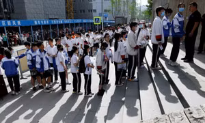 Bùng nổ thị trường chợ đen ‘dạy thêm học thêm’ tại Trung Quốc