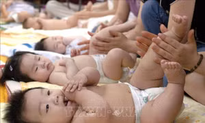 Hàn Quốc ghi nhận tỉ lệ sinh thấp kỷ lục
