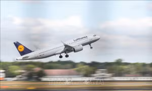 Lufthansa sử dụng công nghệ 'da cá mập' trang bị cho máy bay để giảm khí thải