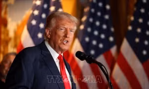 Ông Trump đe dọa rút khỏi cuộc tranh luận của đài ABC với bà Harris